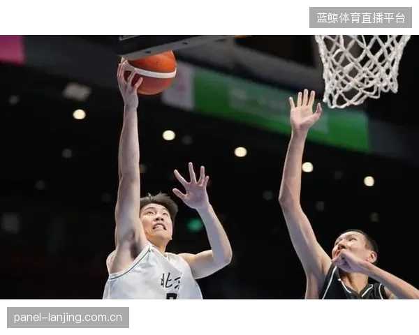 上海队在半决赛中成功击败北京队晋级总决赛，系列赛中上海队凭借更强的内线实力和整体性占据了上风。